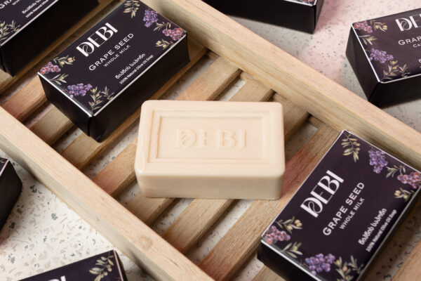დების ძროხის რძის მყარი საპონი DEBI Whole Milk Soap Bar, 100 G - Image 3